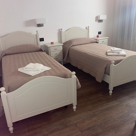 Petite Pomme Hotel Romano D'Ezzelino Bagian luar foto